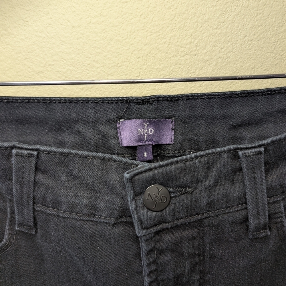 Women's Black Jeans - Picture 2 of 10